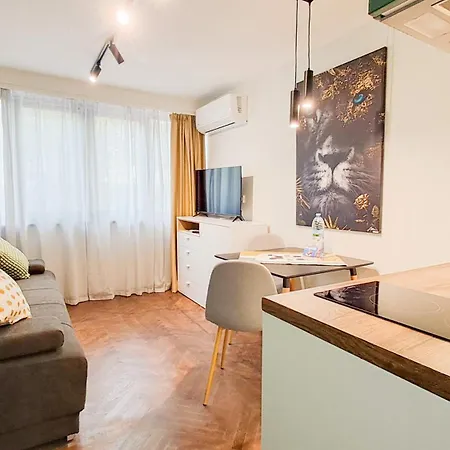 Διαμέρισμα The Lion's - домът на лъва Βάρνα